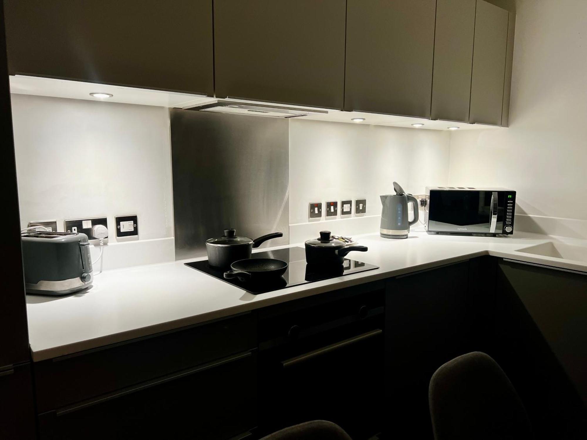 Premium Deals L Last-Minute Stay L 4 Min Walk To Birmingham Central Library L 18Th Floor 2 Bed 2 Bath City Centre Penthouse With Gym & Netflix By Jvt Short Lets Eksteriør bilde
