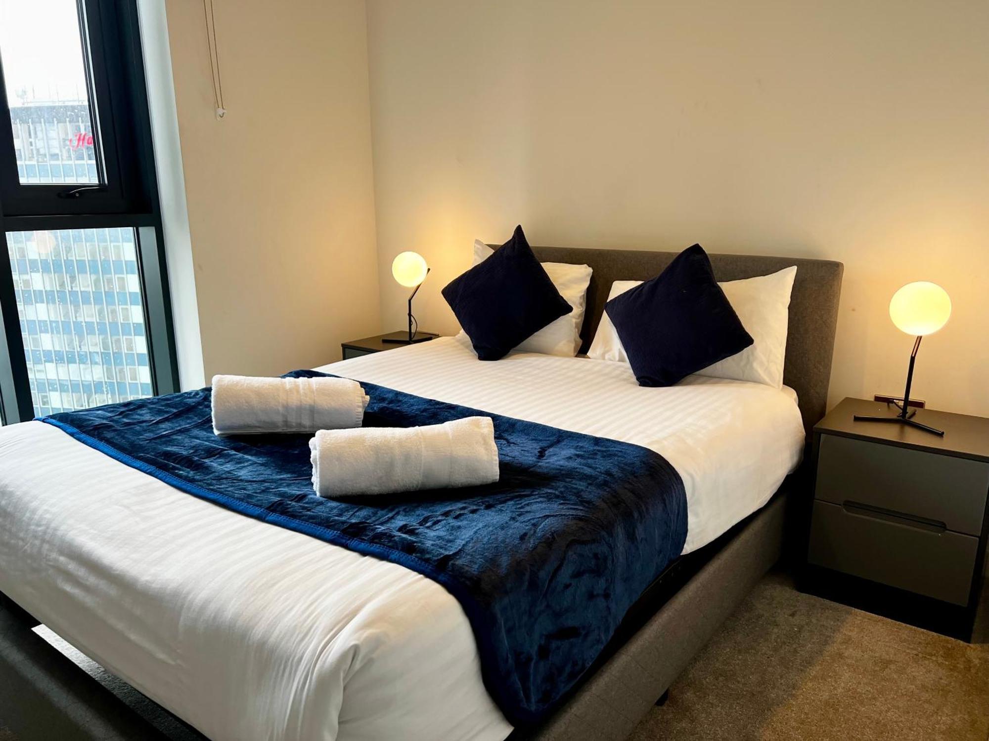 Premium Deals L Last-Minute Stay L 4 Min Walk To Birmingham Central Library L 18Th Floor 2 Bed 2 Bath City Centre Penthouse With Gym & Netflix By Jvt Short Lets Eksteriør bilde