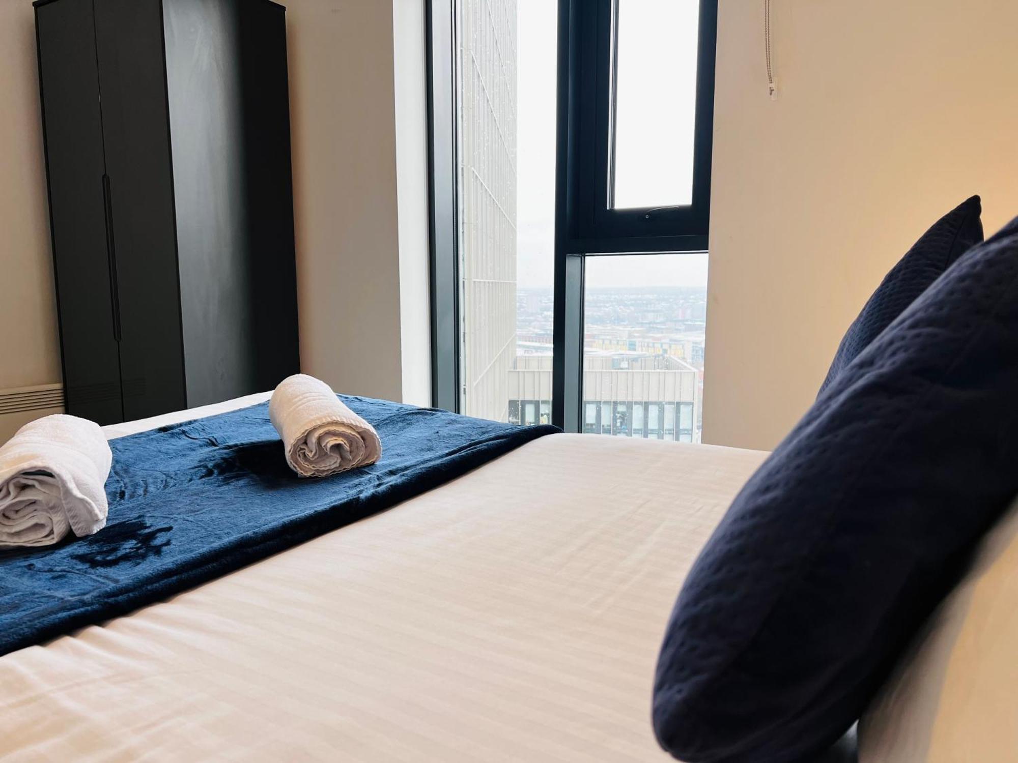Premium Deals L Last-Minute Stay L 4 Min Walk To Birmingham Central Library L 18Th Floor 2 Bed 2 Bath City Centre Penthouse With Gym & Netflix By Jvt Short Lets Eksteriør bilde